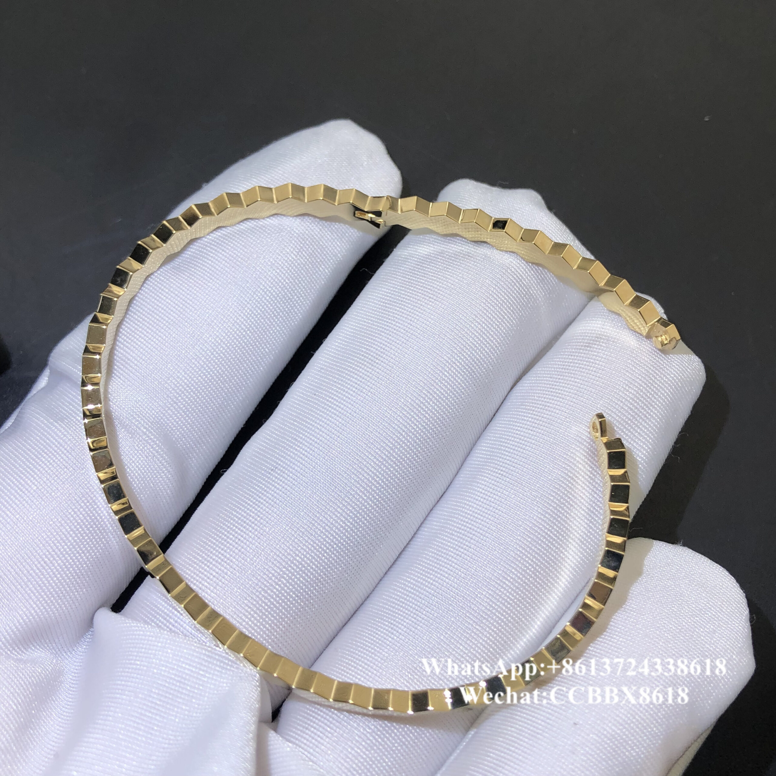 Chaumet Bee bracelet, 18k yellow gold - Image 5
