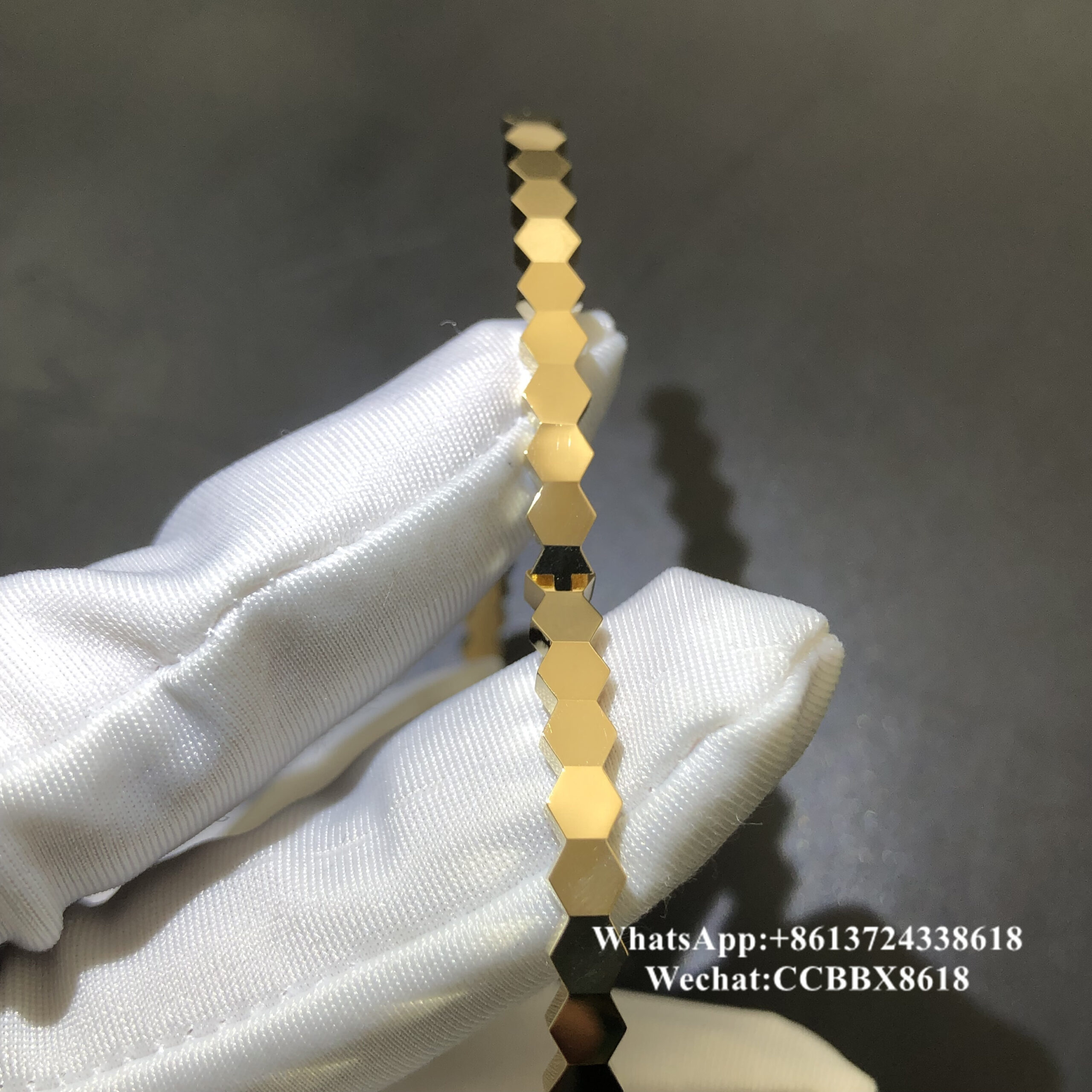 Chaumet Bee bracelet, 18k yellow gold - Image 3