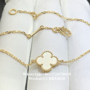 VCA Sweet Alhambra bracelet, mother-of-pearl, 18k yellow gold