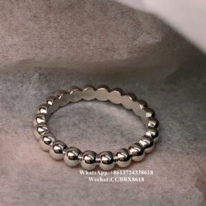 VCA Perlée pearls of gold ring, 18k white gold, medium model